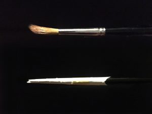 修理坏了的油漆刷