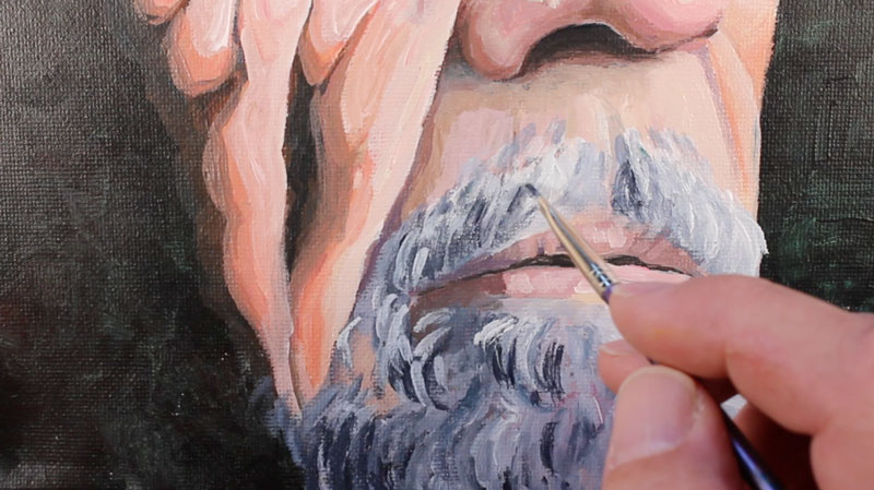 在脸的下半部分